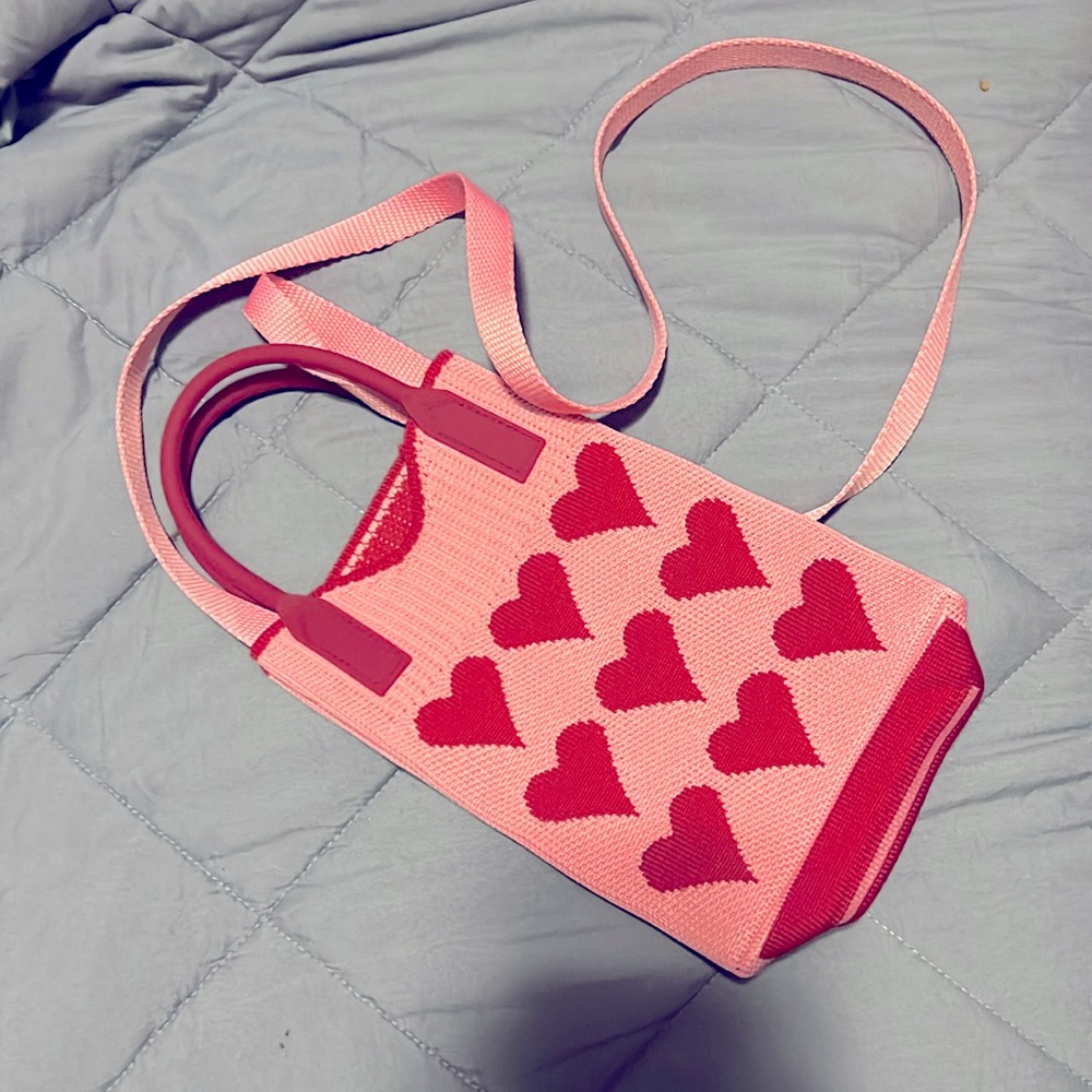 Pink knit mini crossbody purse red heart